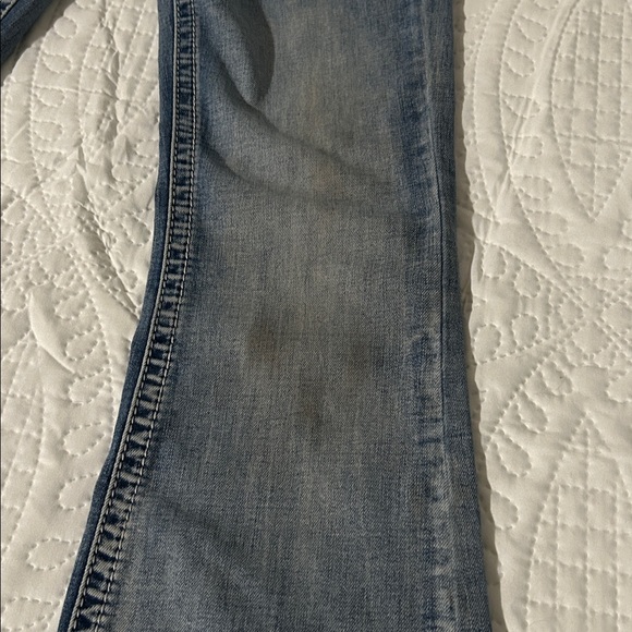 Shyanne Flare Jeans in Faded Blue - Picture 2 of 10